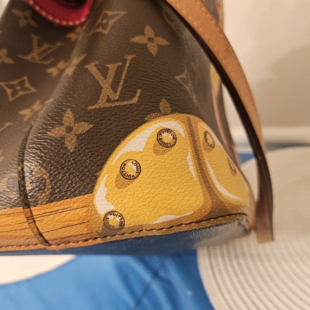 👜 Louis Vuitton NeoNoé Trompe L’Oeil – Limited Edition 2018 - Picture 15 of 16